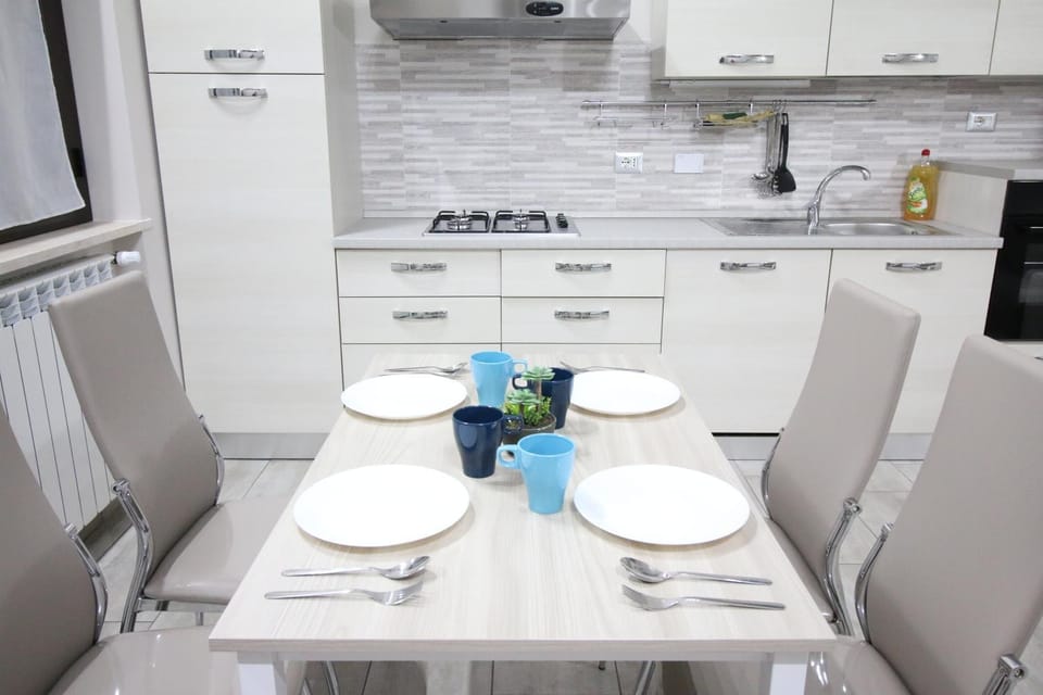 Patio, Neighbourhood, BBQ facilities, TV and multimedia, Living room, Fitness centre/facilities, Dining area