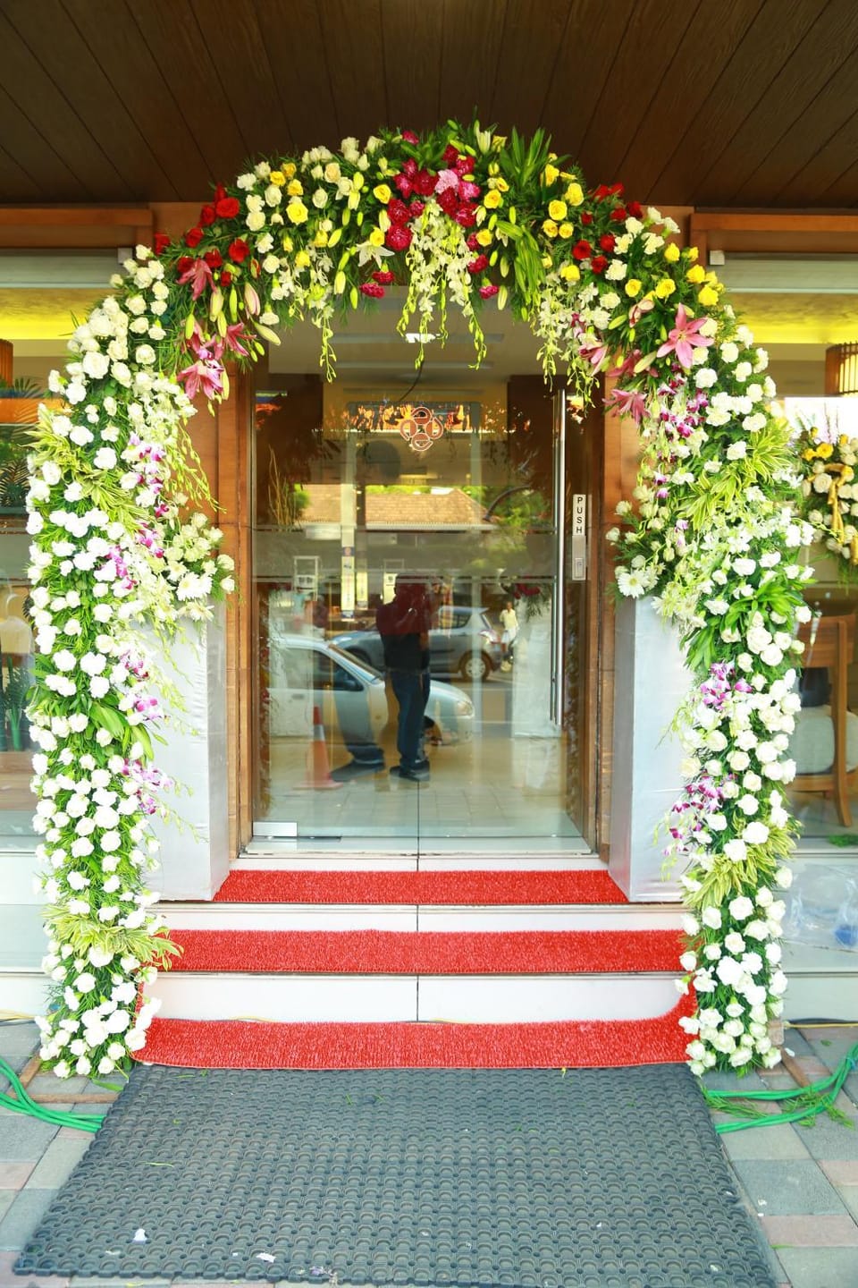 Facade/entrance