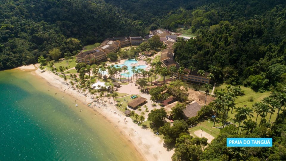 Property building, Bird's eye view, View (from property/room), Beach, Mountain view, Pool view, Sea view, Swimming pool