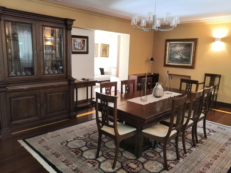 Communal lounge/ TV room, Dinner