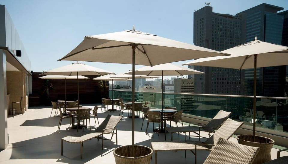 Property building, Restaurant/places to eat, Balcony/Terrace, Pool view, Swimming pool, Breakfast