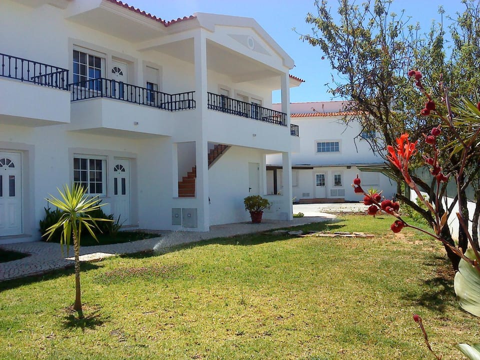 Deluxe Apartment E Apartment in Olhos de Água