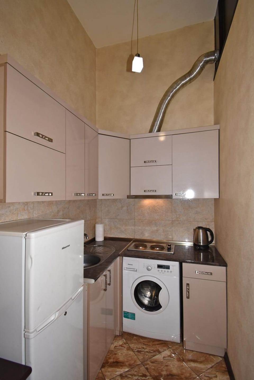 Kitchen or kitchenette, Communal kitchen