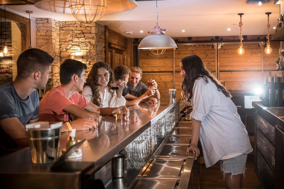 Lounge or bar