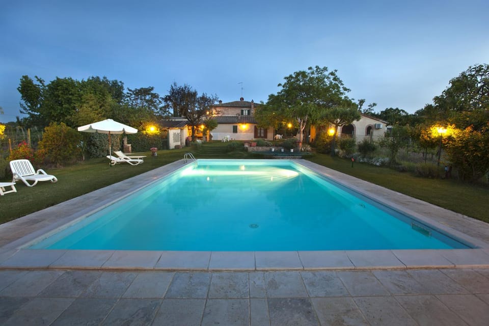 Swimming pool, Swimming pool