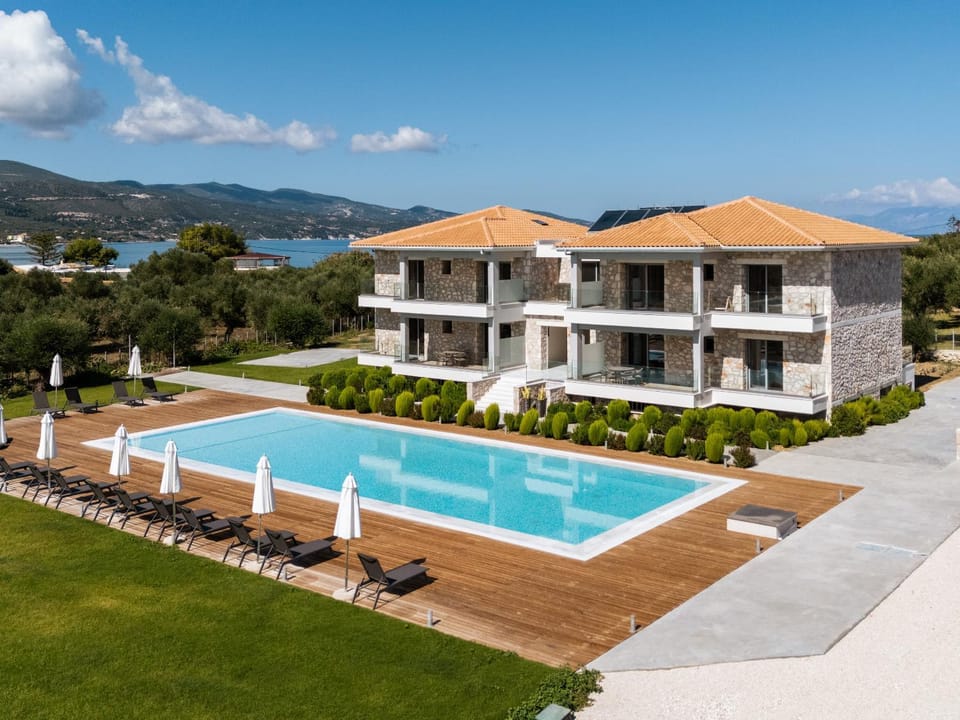 Day, Natural landscape, Pool view