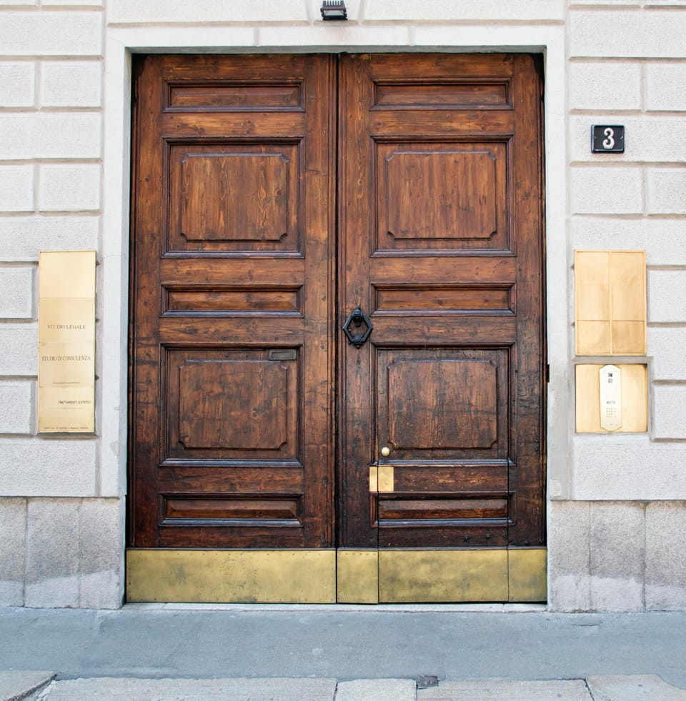 Facade/entrance