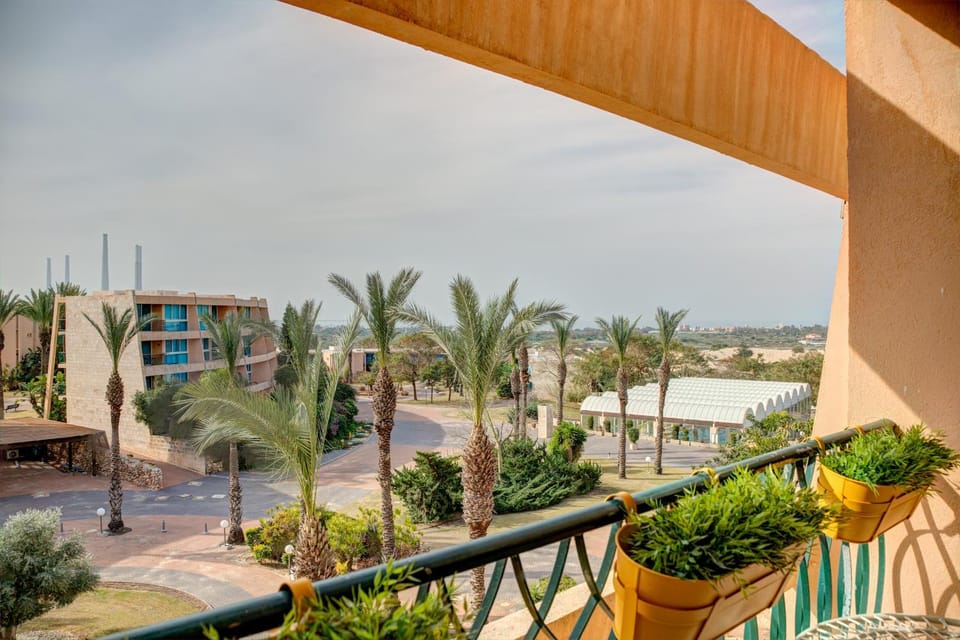 Property building, Balcony/Terrace