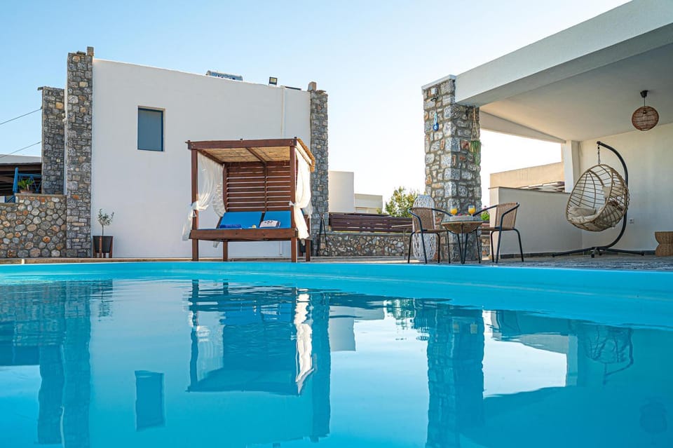 Property building, Patio, Swimming pool