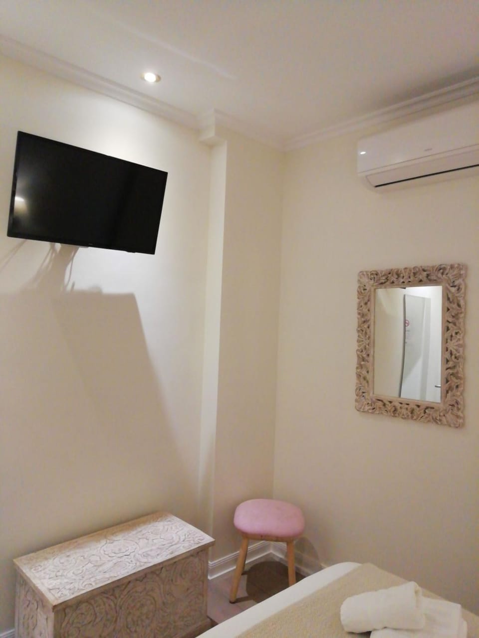 Amona Teresa Guesthouse Bed and Breakfast in San Sebastian
