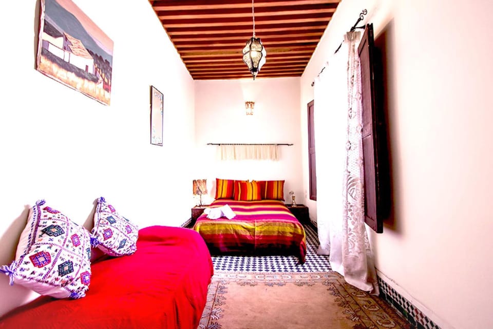 Bed, Photo of the whole room, Decorative detail, Bedroom
