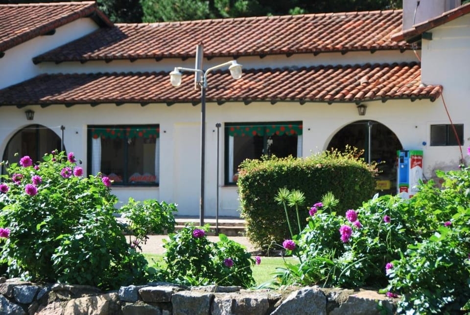Villa Pinar de las Sierras Apartment hotel in Tandil
