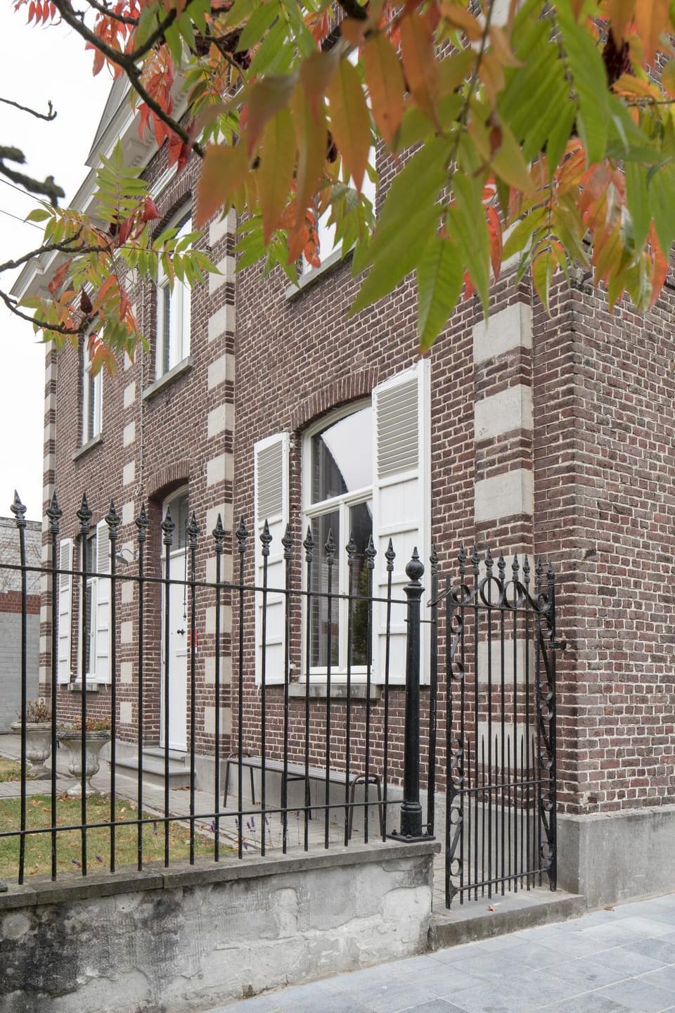 Facade/entrance, Day