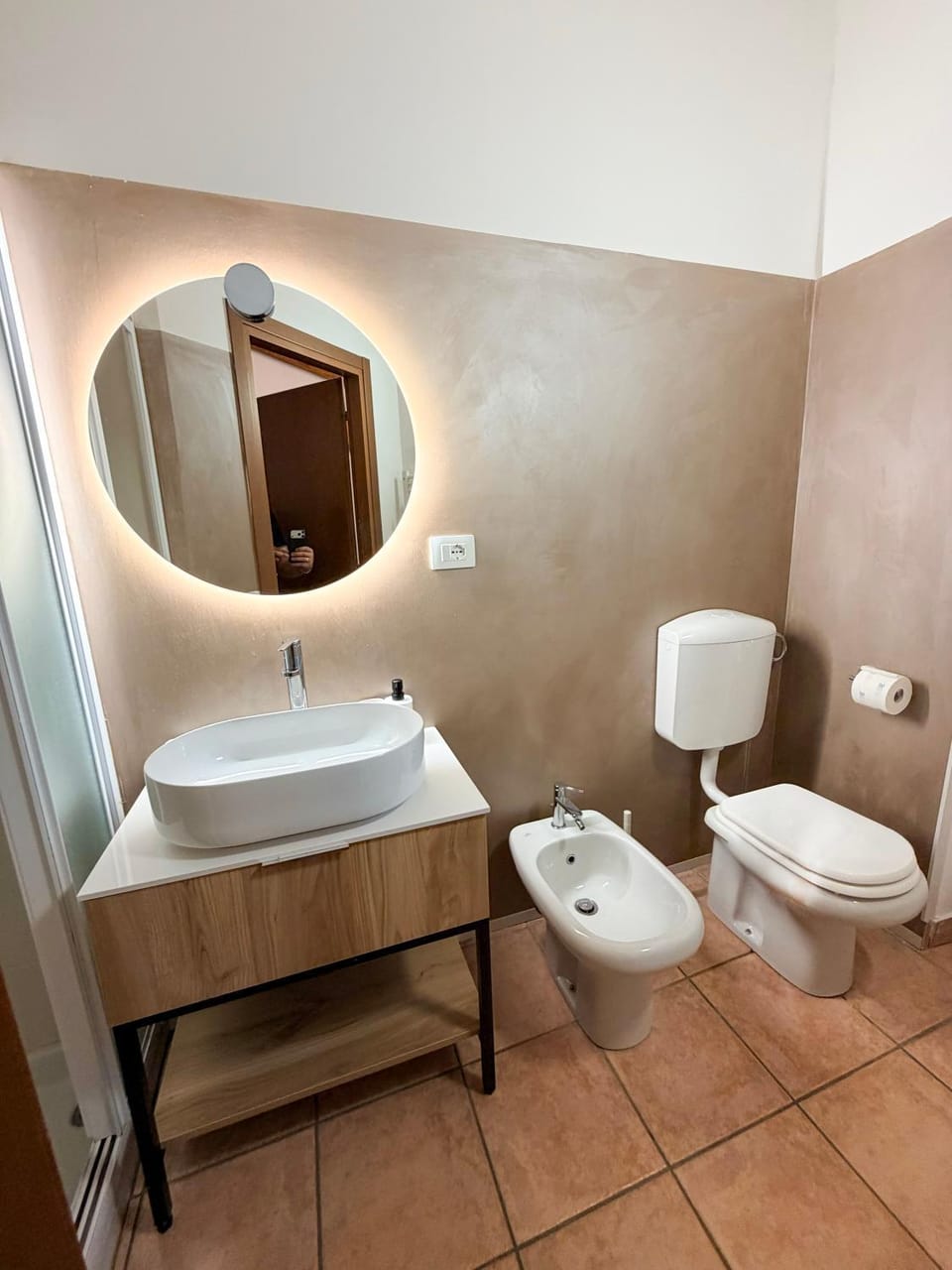 Bathroom, bidet