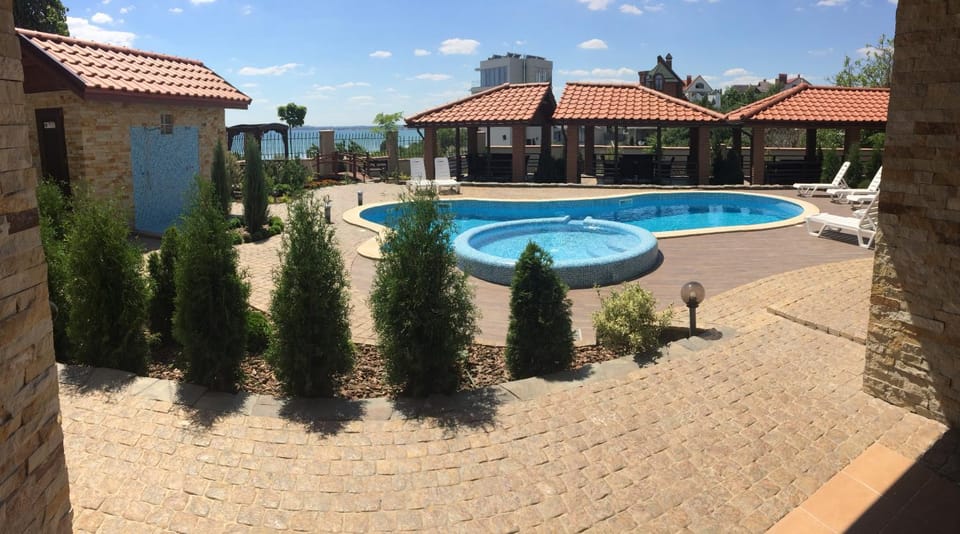 Villa Albizia Bed and Breakfast in Odessa