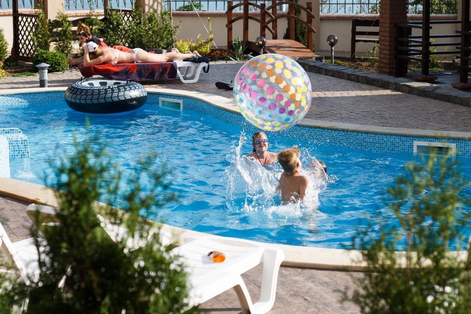 Swimming pool