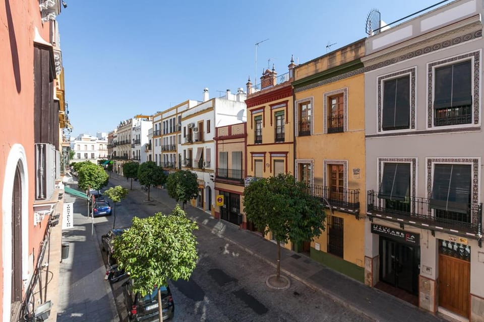 SevillaHome - Bonito Piso Junto al Rio Apartment in Seville