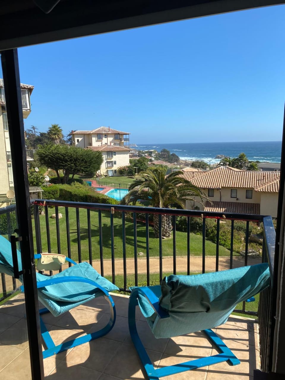 Natural landscape, View (from property/room), Balcony/Terrace, Beach, Pool view, Sea view, Swimming pool