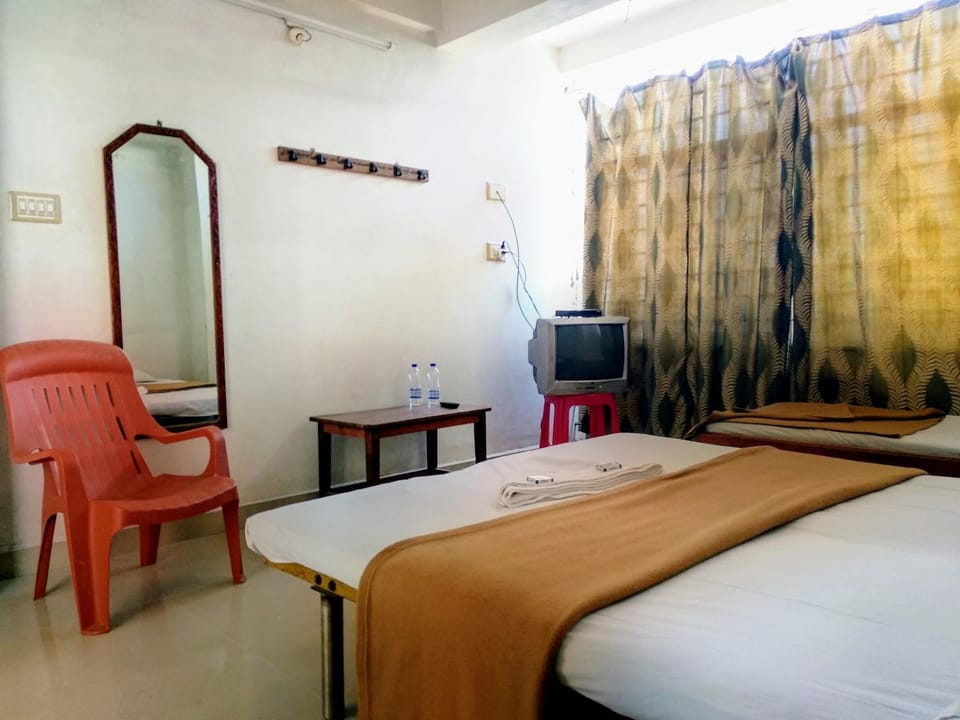 Bed, Photo of the whole room, Decorative detail