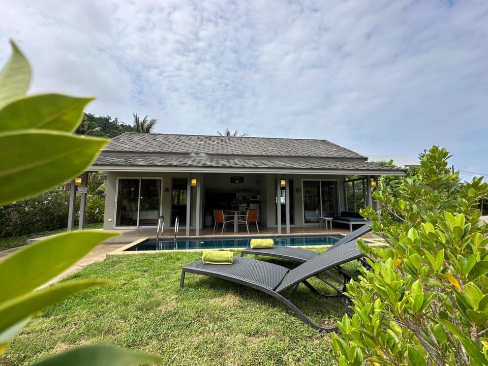 Sakoo Valley Naithon Beach Villa in Phuket