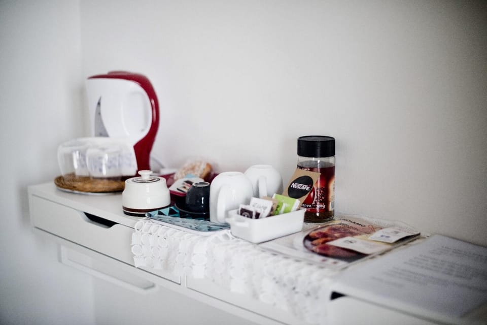 Coffee/tea facilities, Food and drinks, Drinks