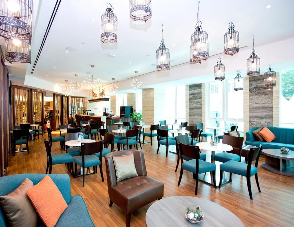 Lounge or bar, Alcoholic drinks, Non alcoholic drinks