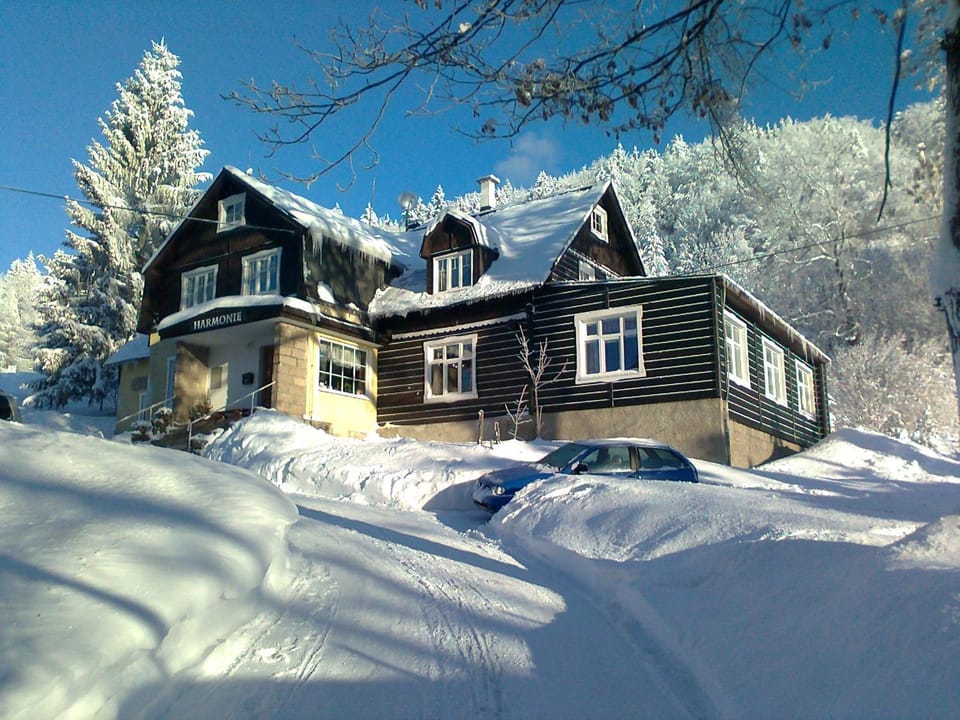 Property building, Winter