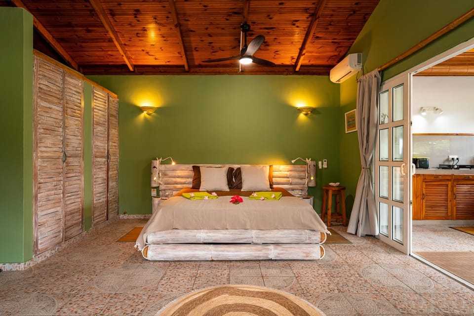 Beau Bamboo Apartment in Africa