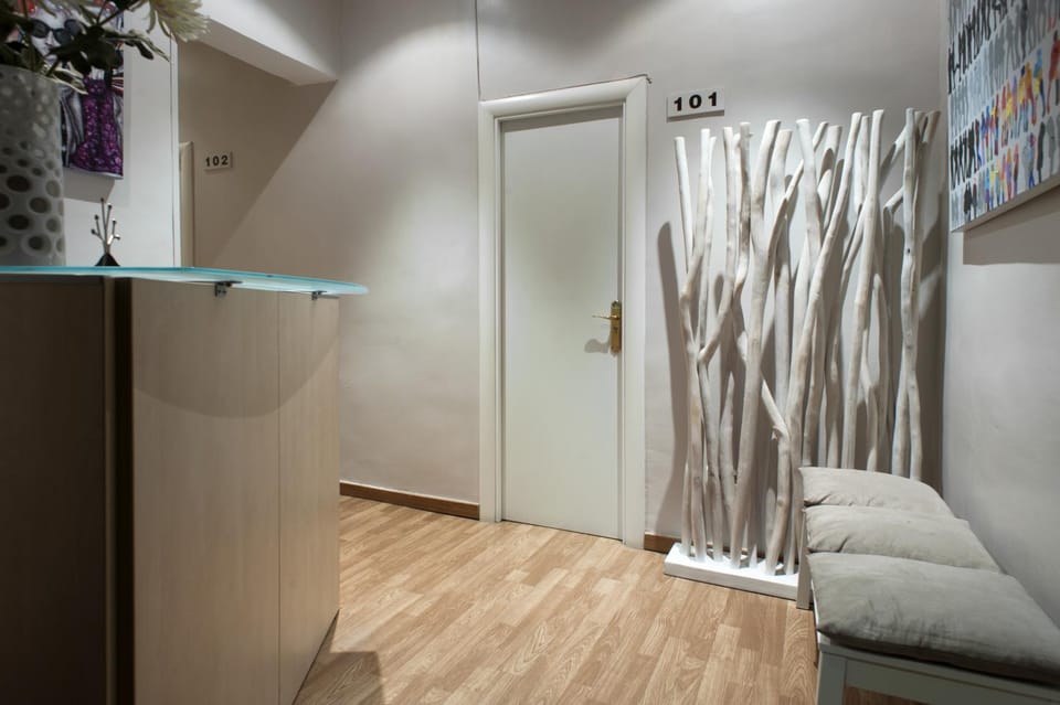 Property building, Internal: Not applicable to any particular room