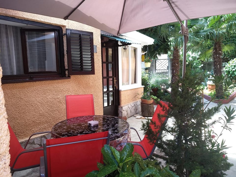 Patio, Facade/entrance, Garden, Area and facilities