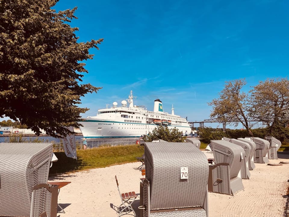 Kanal-Haus "Das Gästehaus direkt am Nord-Ostsee-Kanal" Hotel in Schleswig-Holstein
