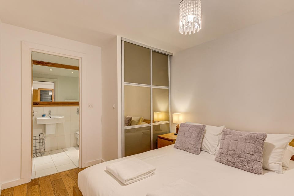 Apartment Biolay, Alpes Agency, Central Chamonix, Sleeps 6 Apartment in Chamonix