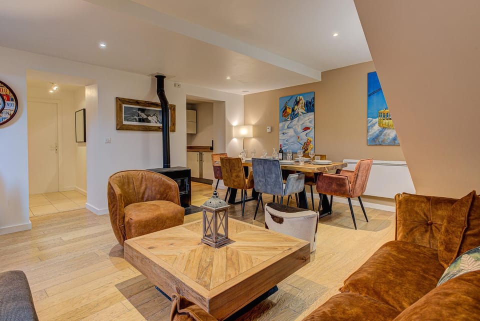 Apartment Biolay, Alpes Agency, Central Chamonix, Sleeps 6 Apartment in Chamonix