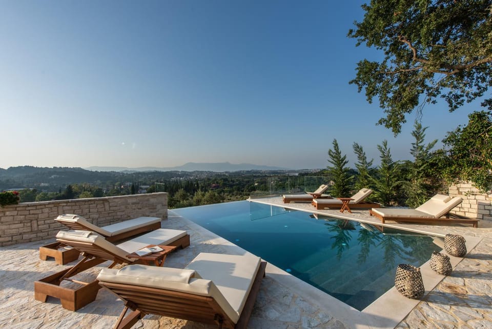 Natural landscape, Mountain view, Pool view, Swimming pool, Swimming pool, Sunrise, Sunset, sunbed