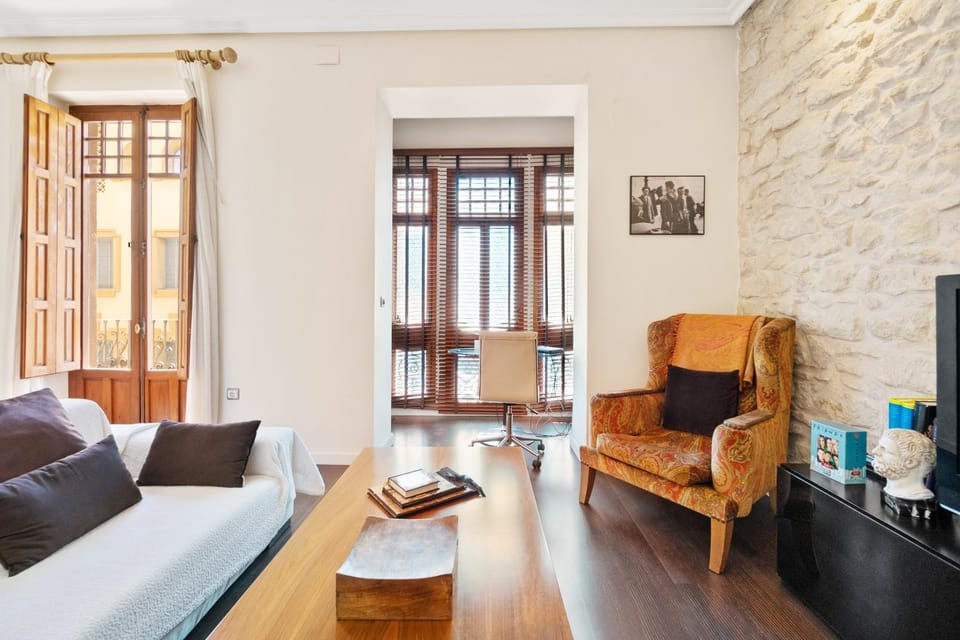 TV and multimedia, Living room, Seating area