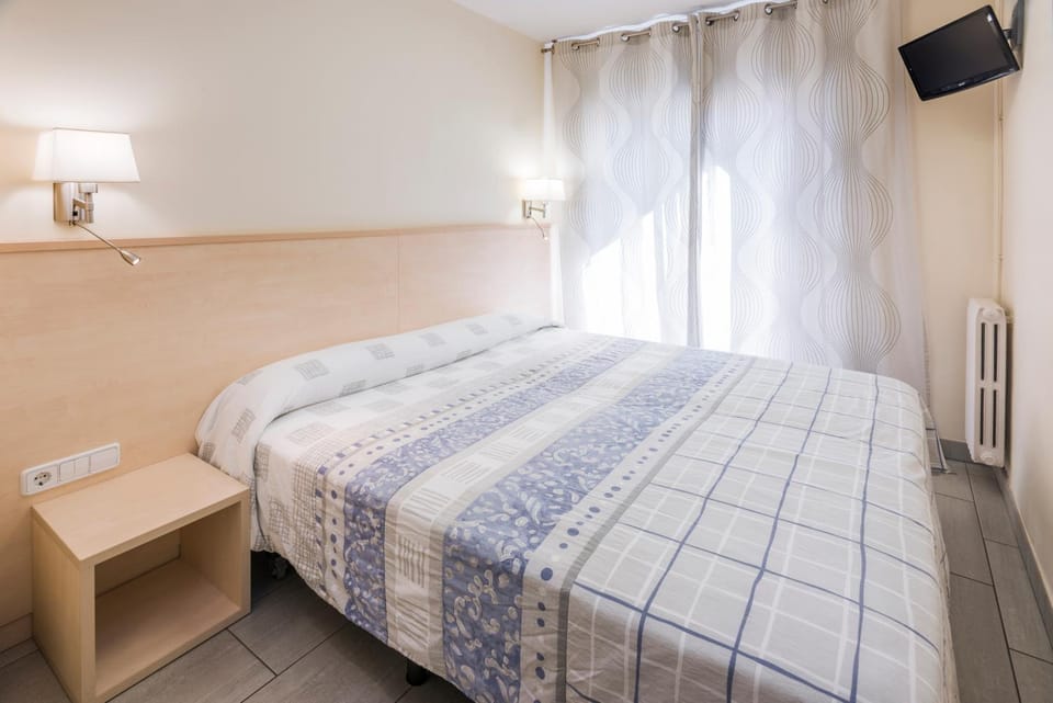 Day, Photo of the whole room