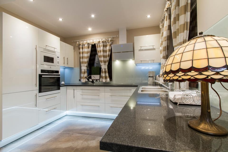 Coffee/tea facilities, Kitchen or kitchenette