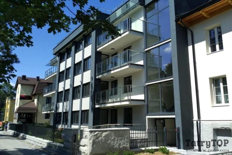 Property building, Off site, Day