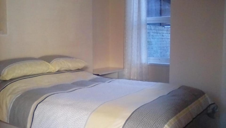 Columbus Holiday Flats Apartment in Scarborough