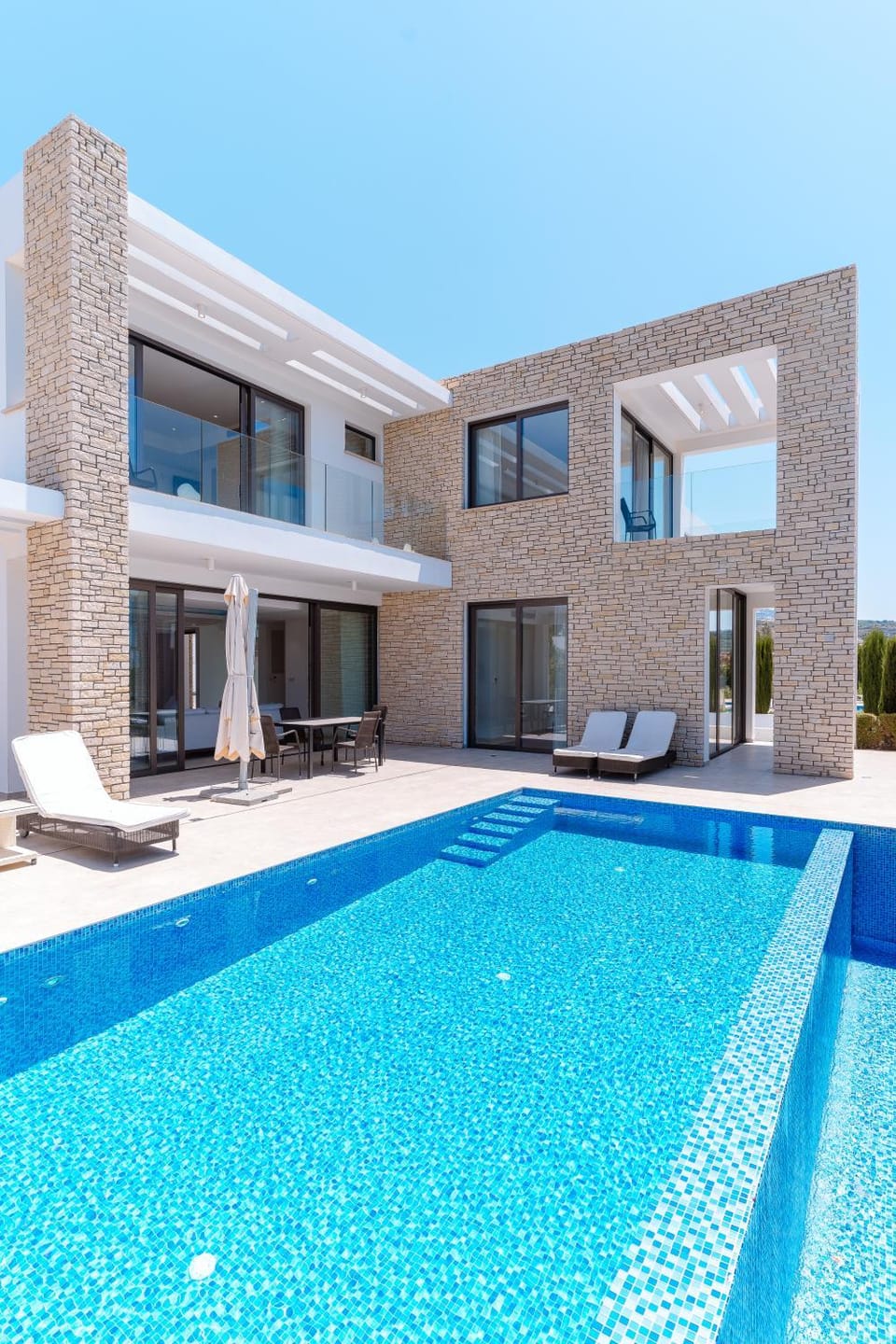 Property building, Swimming pool