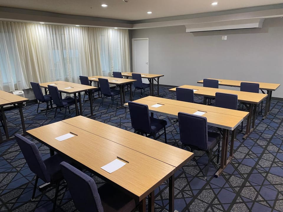 Meeting/conference room