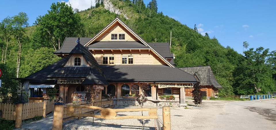 Property building, Natural landscape, Mountain view