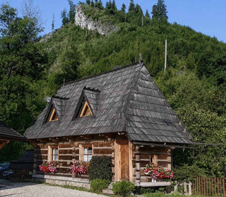 Property building, Day, Mountain view