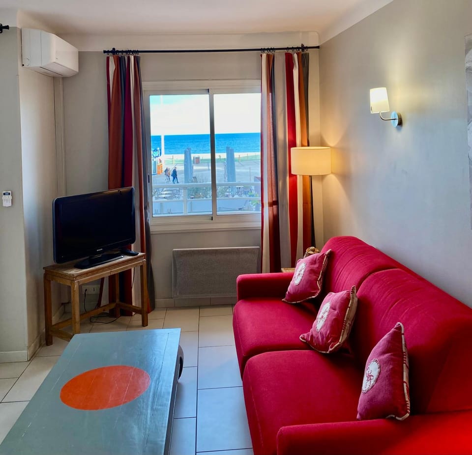 Bed, Living room, Sea view