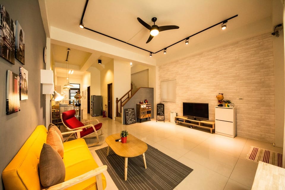 Communal lounge/ TV room, TV and multimedia, Living room, Evening entertainment