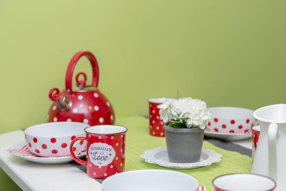 Coffee/tea facilities, Food and drinks, Decorative detail, Decorative detail, kitchen, kitchen