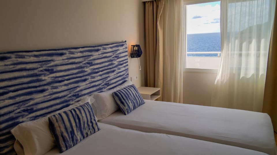 Blau Punta Reina Hotel in Llevant