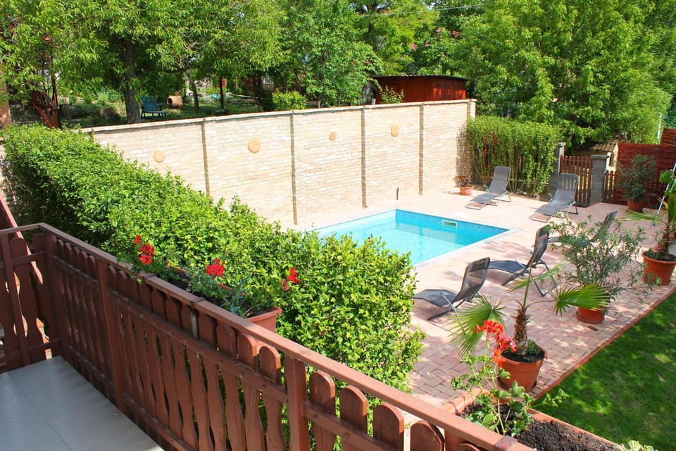 Garden, Balcony/Terrace, Pool view, Swimming pool, Swimming pool