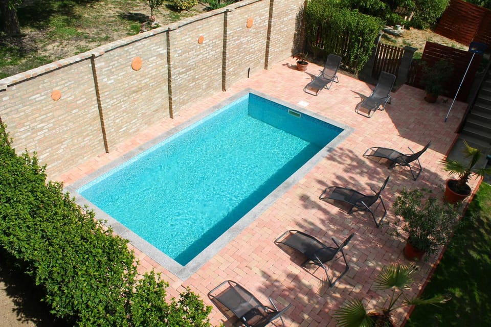 Garden, Pool view, Swimming pool, Swimming pool
