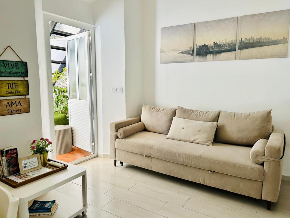 Balcony/Terrace, Living room